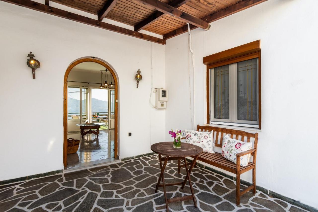 Melisses Sea View House Villa Plaka  Bagian luar foto